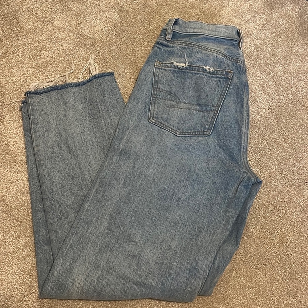 American Eagle “Baggy Jean”